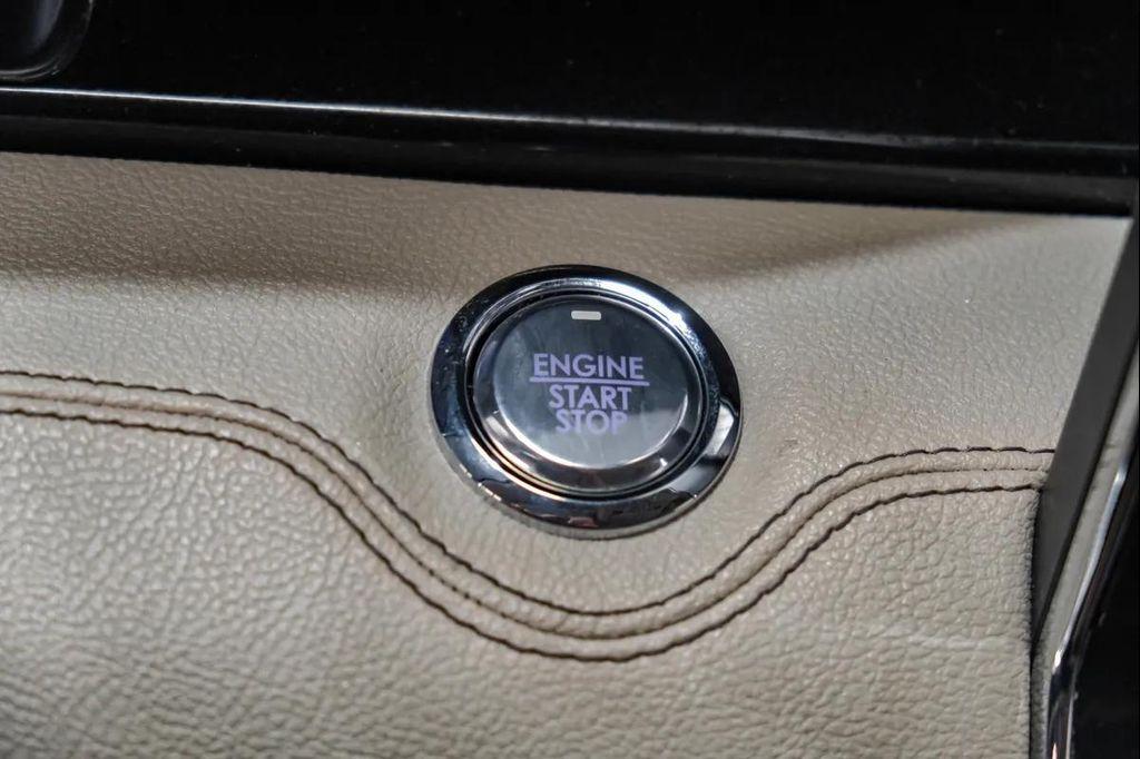 used 2022 Lincoln Navigator car, priced at $43,995