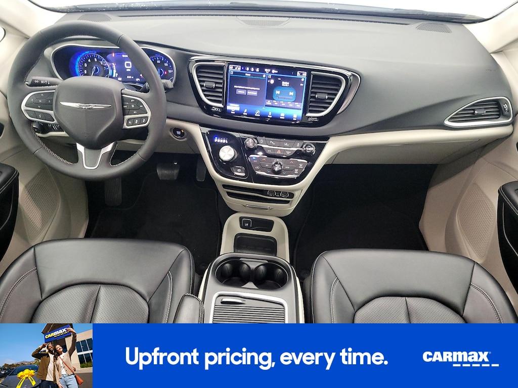 used 2024 Chrysler Pacifica car, priced at $28,998