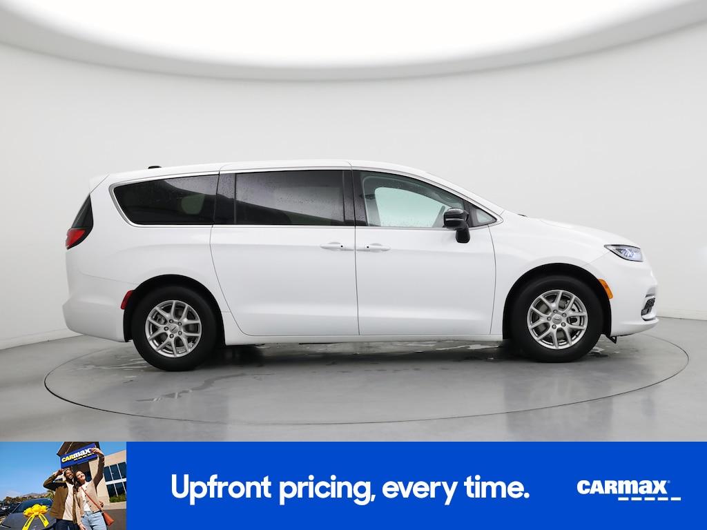 used 2024 Chrysler Pacifica car, priced at $28,998