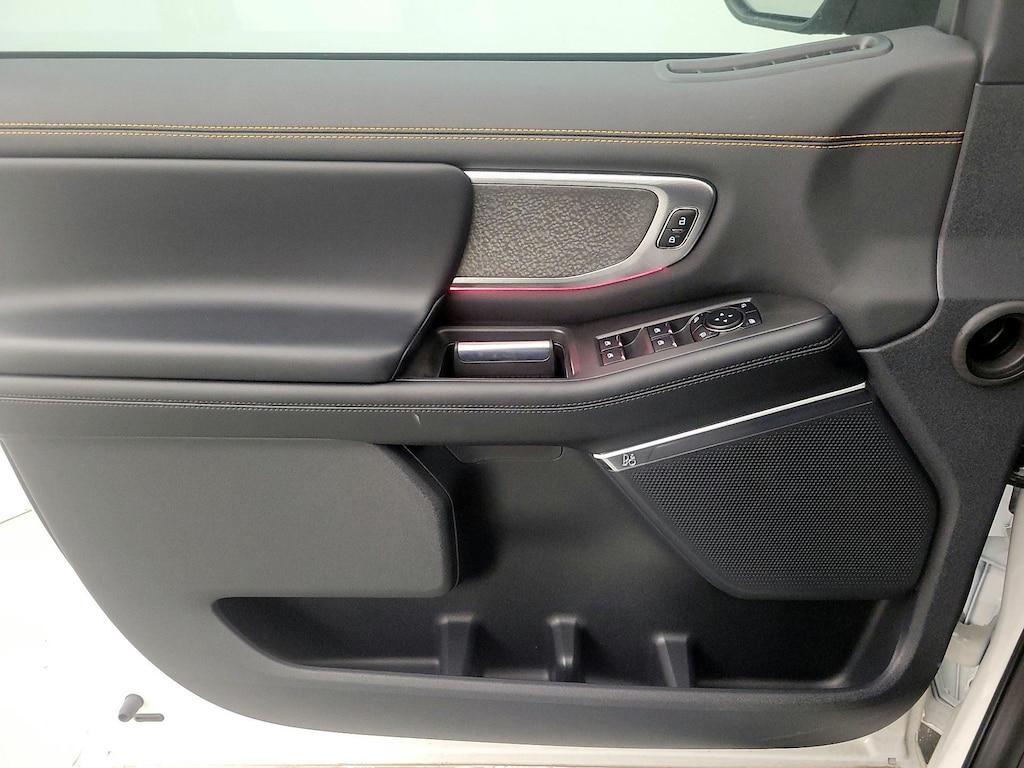 used 2025 Ford Expedition car, priced at $74,998