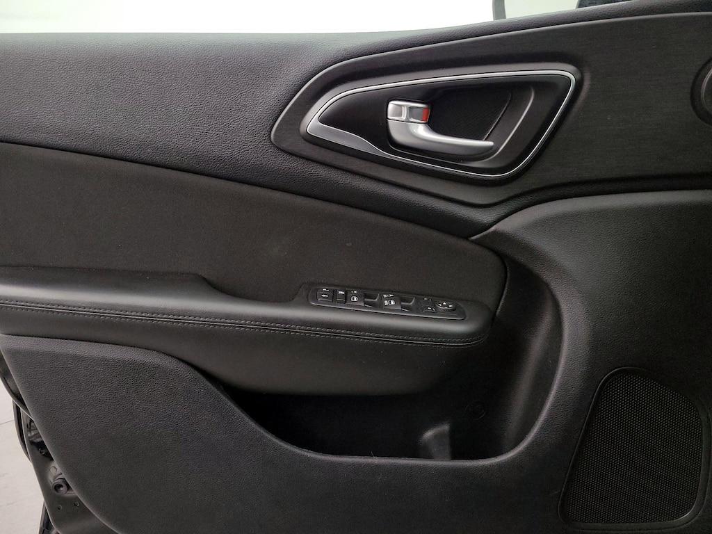 used 2016 Chrysler 200 car, priced at $10,998