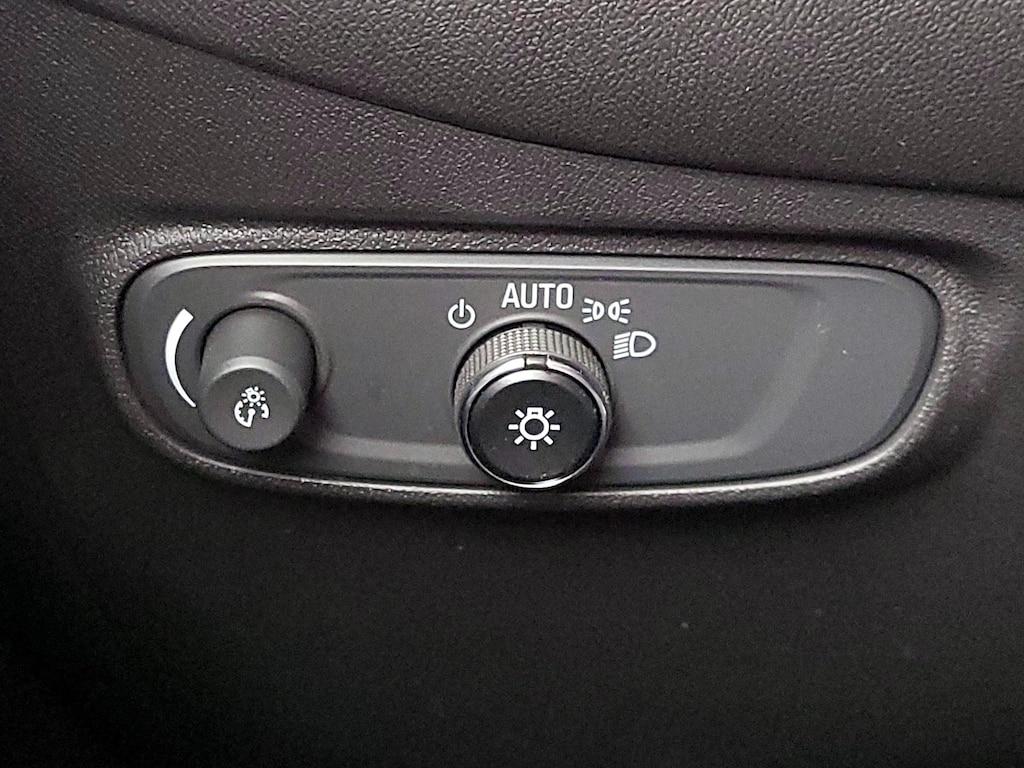 used 2022 Chevrolet Equinox car, priced at $19,998