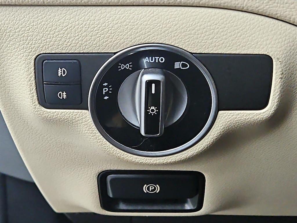 used 2018 Mercedes-Benz GLA 250 car, priced at $13,599