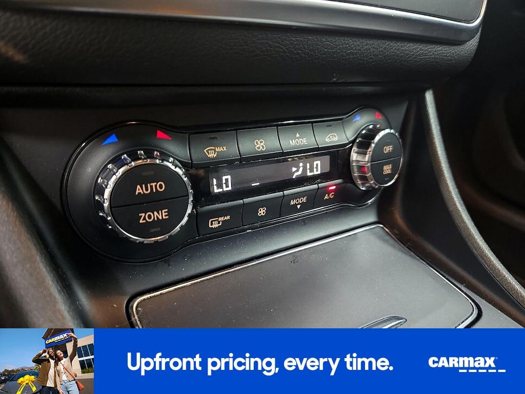 used 2018 Mercedes-Benz GLA 250 car, priced at $17,998