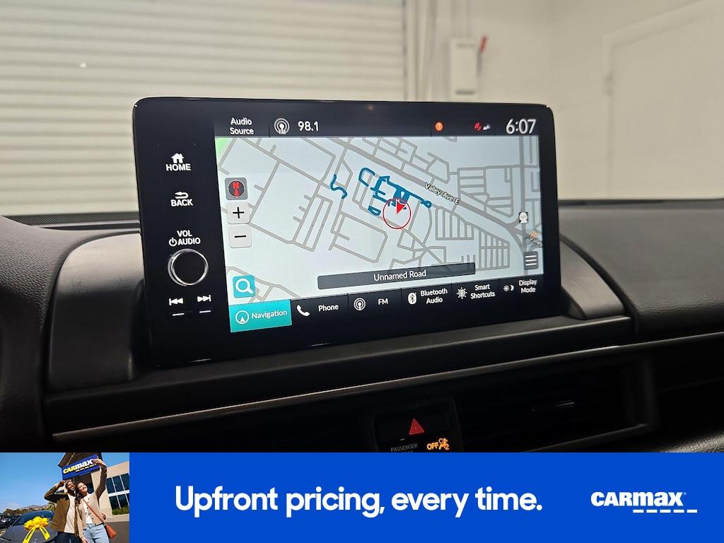 used 2025 Honda Pilot car, priced at $43,998