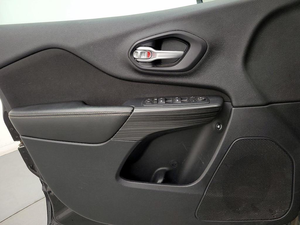 used 2016 Jeep Cherokee car, priced at $14,998