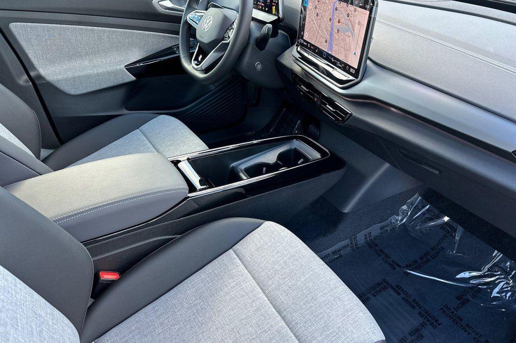 new 2025 Volkswagen ID.4 car, priced at $42,458