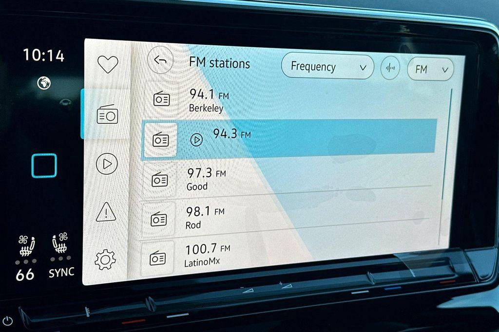 new 2026 Volkswagen Atlas Cross Sport car, priced at $54,108