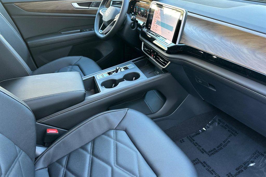 new 2026 Volkswagen Atlas car, priced at $40,149