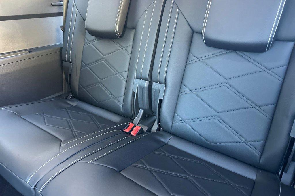 new 2026 Volkswagen Atlas car, priced at $40,149