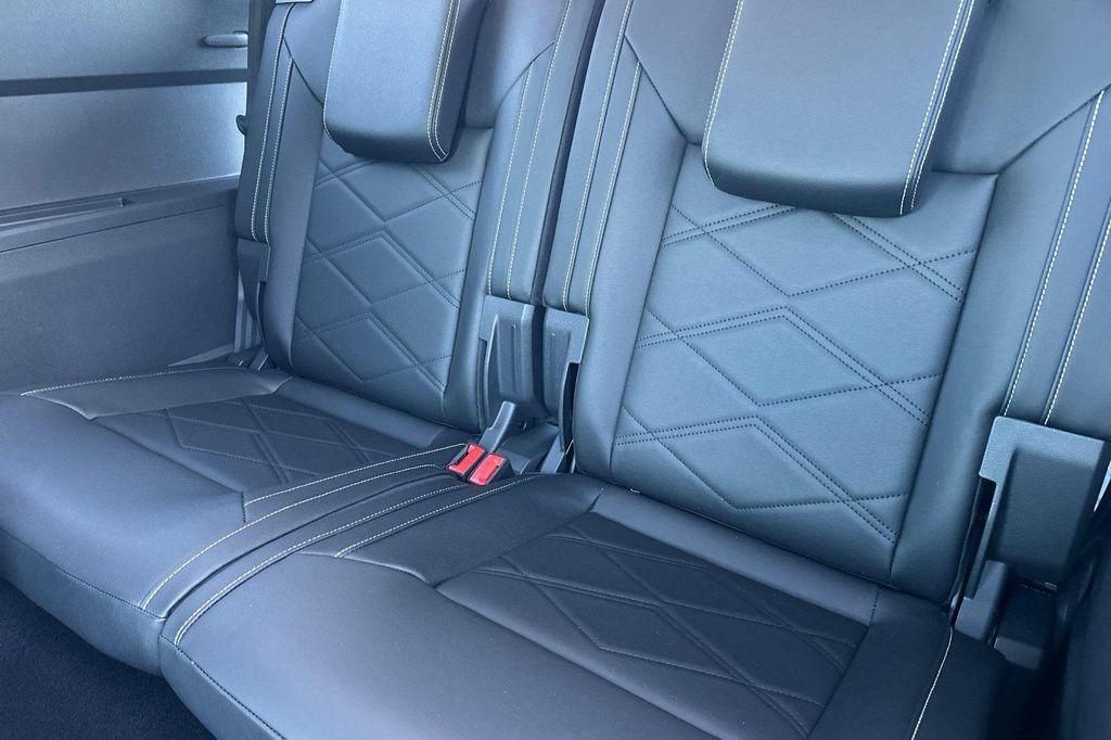 new 2026 Volkswagen Atlas car, priced at $39,712