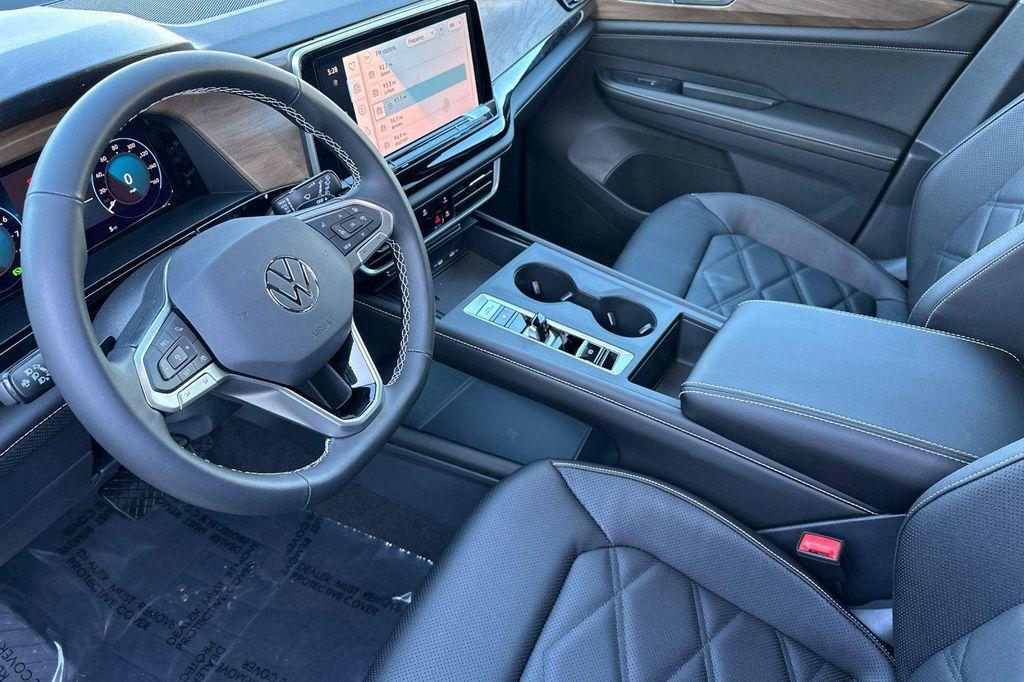 new 2026 Volkswagen Atlas car, priced at $39,712