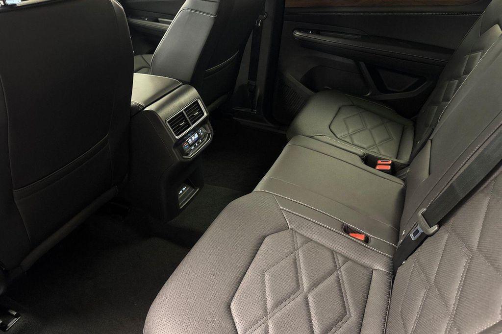 new 2026 Volkswagen Atlas car, priced at $41,908