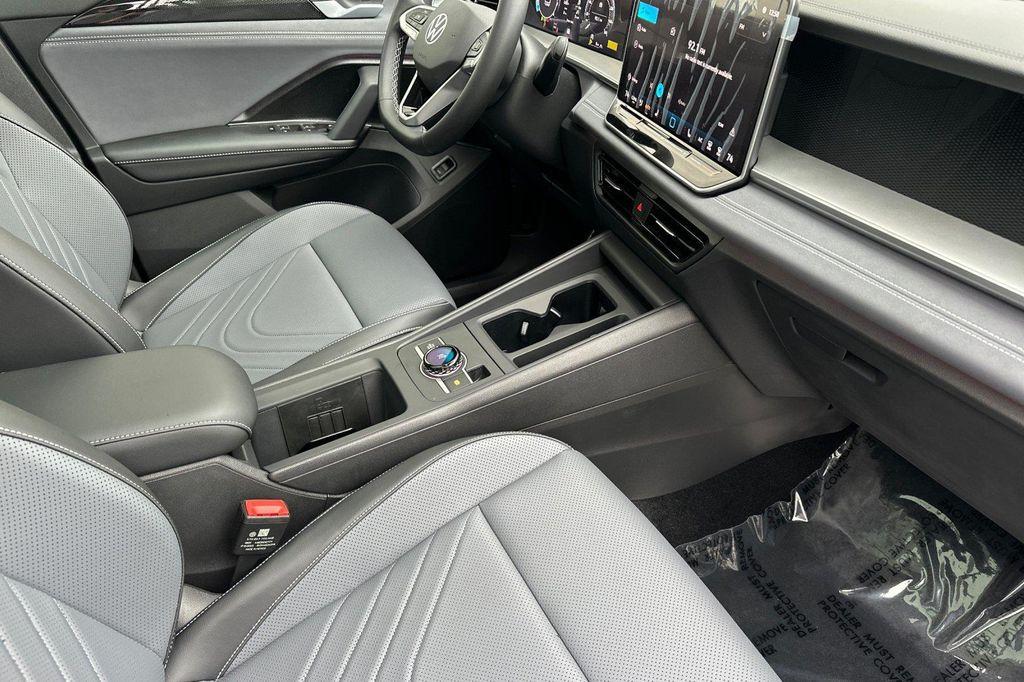 new 2026 Volkswagen Tiguan car, priced at $35,896