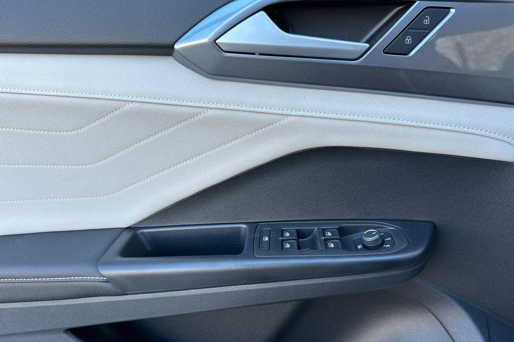 new 2026 Volkswagen Taos car, priced at $36,104