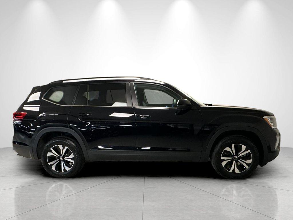 new 2026 Volkswagen Atlas car, priced at $41,262