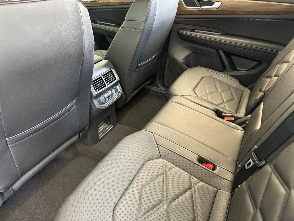 new 2026 Volkswagen Atlas car, priced at $41,262