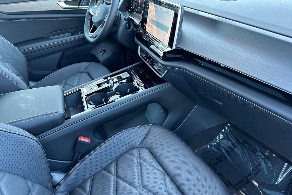 new 2026 Volkswagen Atlas Cross Sport car, priced at $47,001