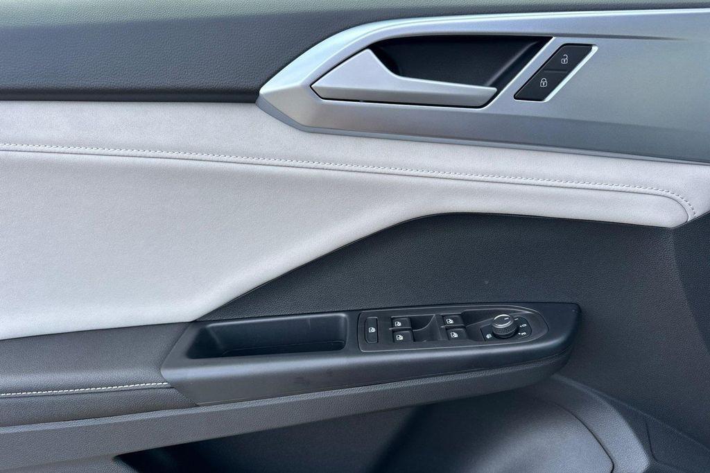 new 2026 Volkswagen Taos car, priced at $32,217