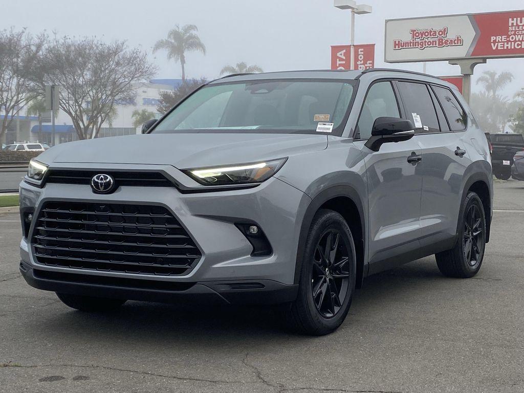 new 2026 Toyota Grand Highlander Hybrid car