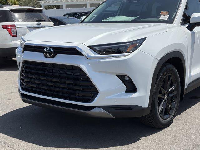 new 2026 Toyota Grand Highlander Hybrid car