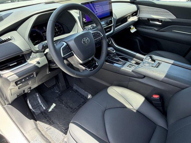 new 2026 Toyota Grand Highlander Hybrid car