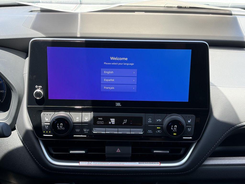 new 2026 Toyota Grand Highlander Hybrid car