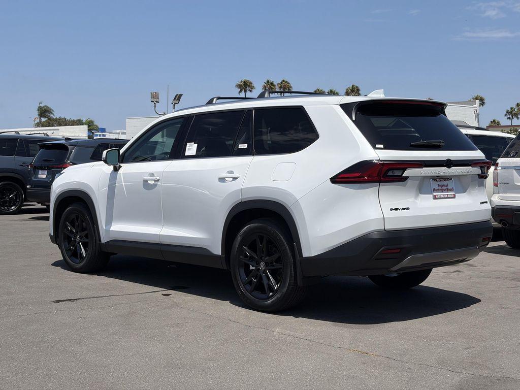 new 2026 Toyota Grand Highlander Hybrid car