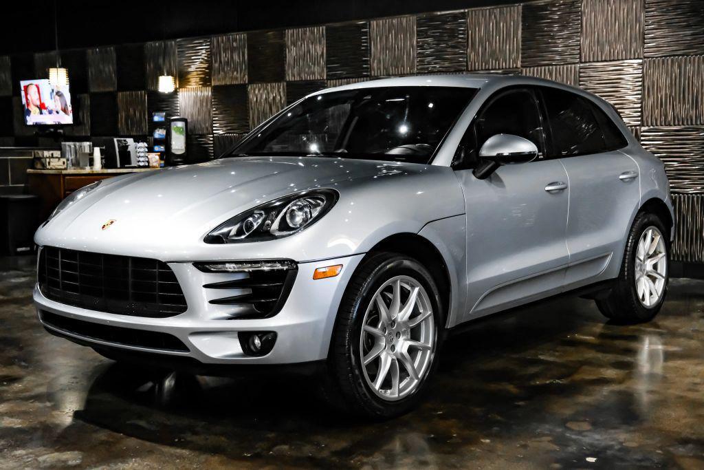 used 2018 Porsche Macan car, priced at $21,221