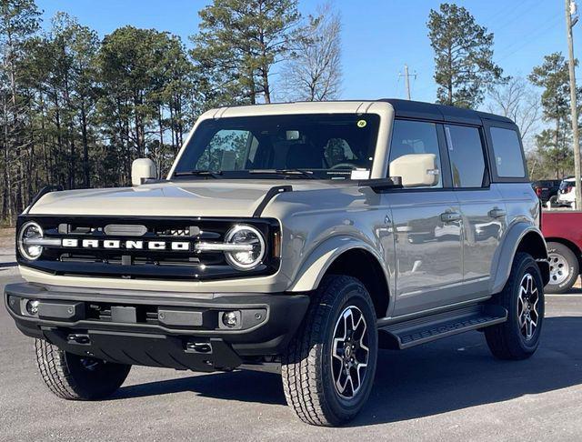 new 2025 Ford Bronco car, priced at $50,006