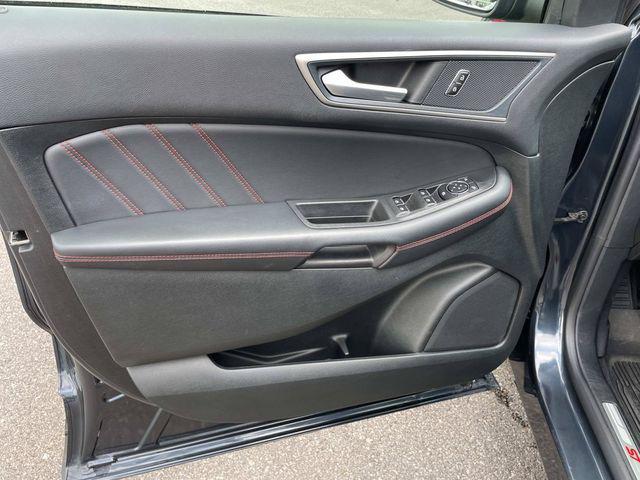 used 2024 Ford Edge car, priced at $29,465