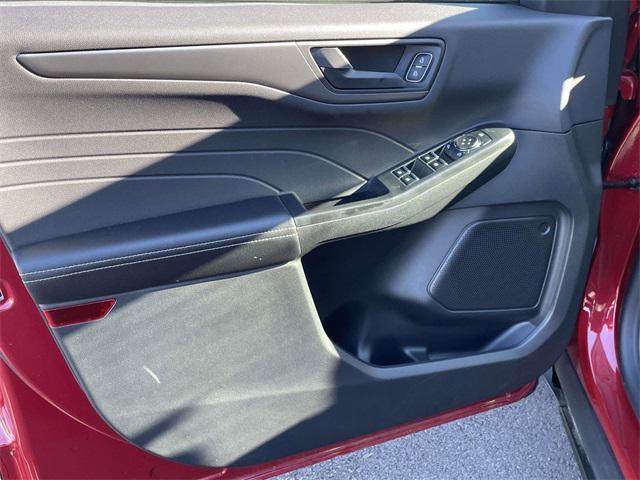 used 2025 Ford Escape car, priced at $29,300