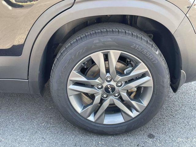 used 2023 Kia Seltos car, priced at $18,990
