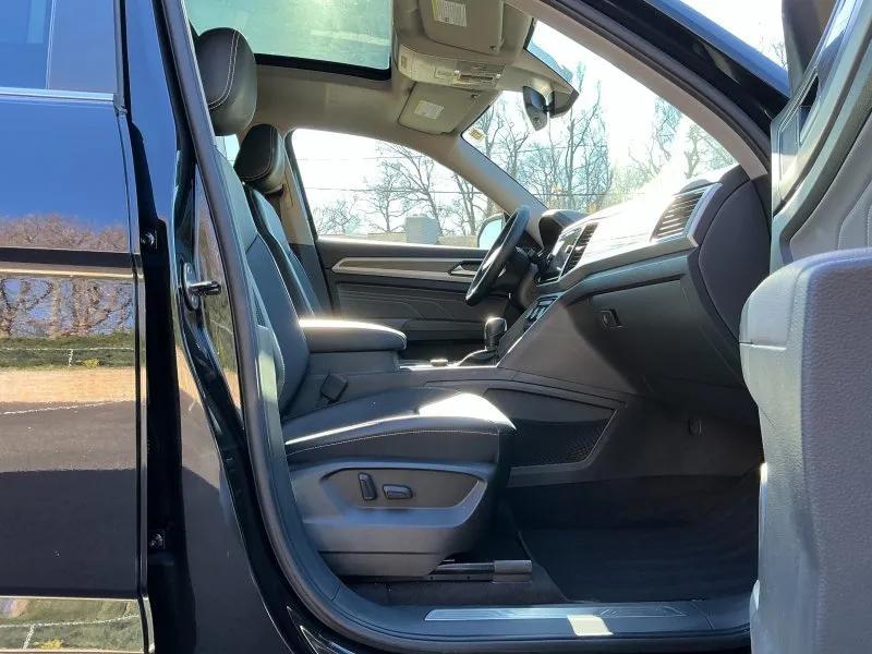 used 2021 Volkswagen Atlas car, priced at $26,995