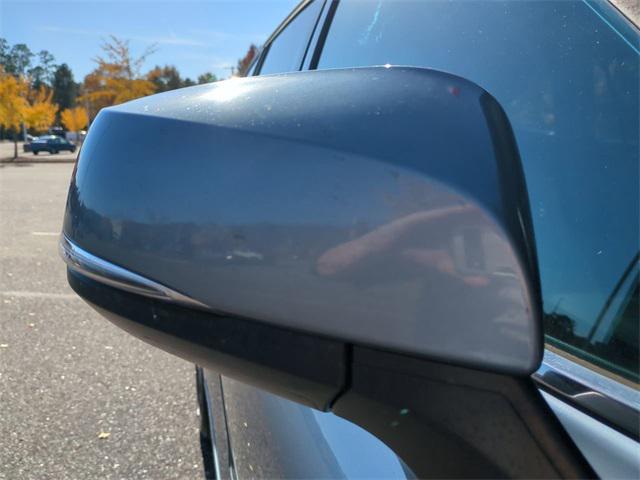 used 2021 Toyota Highlander car, priced at $32,015