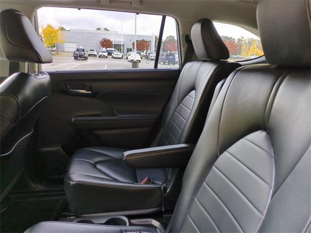 used 2023 Toyota Highlander car, priced at $34,995