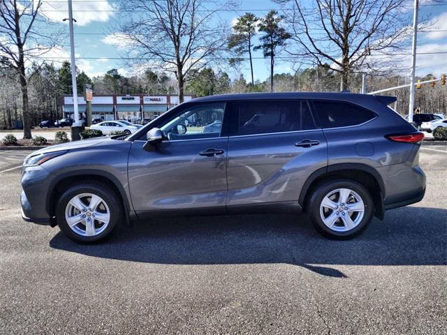 used 2021 Toyota Highlander car, priced at $24,998