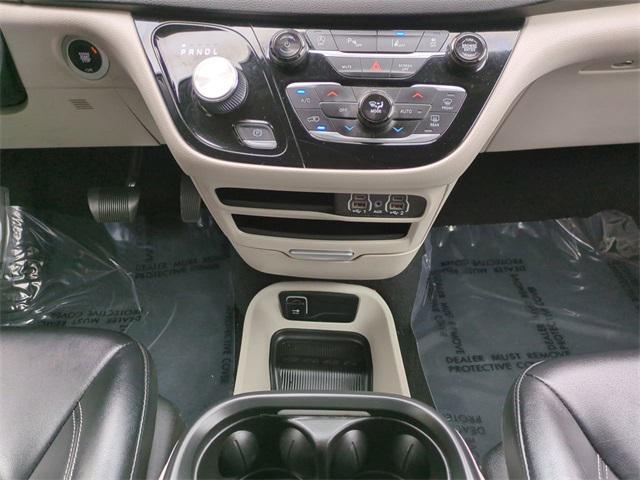 used 2024 Chrysler Pacifica car, priced at $26,995