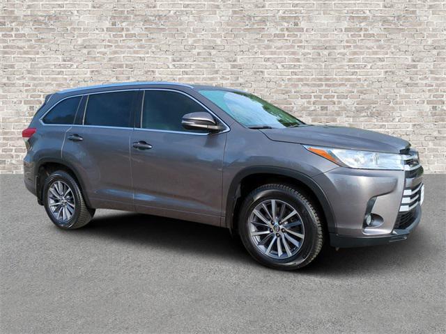 used 2017 Toyota Highlander car, priced at $19,695