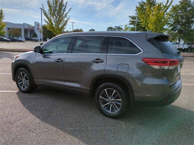 used 2017 Toyota Highlander car, priced at $19,695