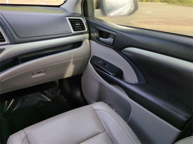 used 2017 Toyota Highlander car, priced at $19,695