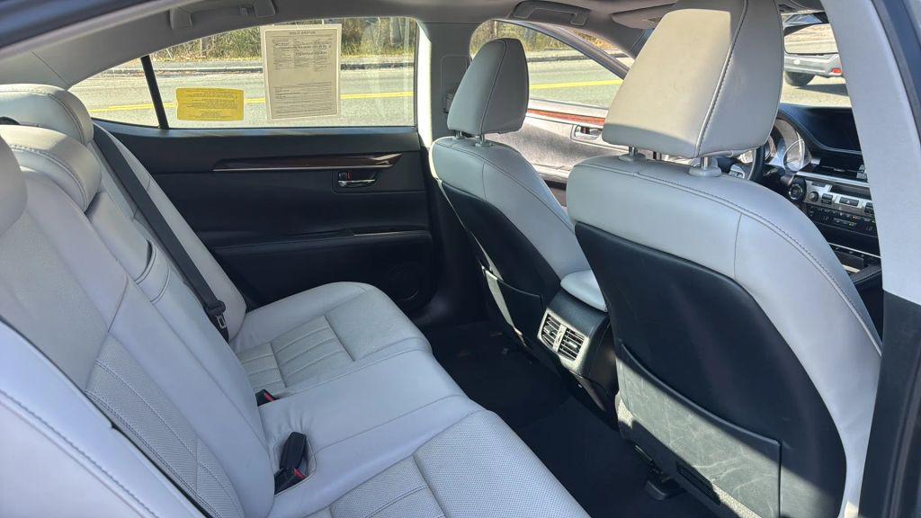 used 2018 Lexus ES 350 car, priced at $16,495