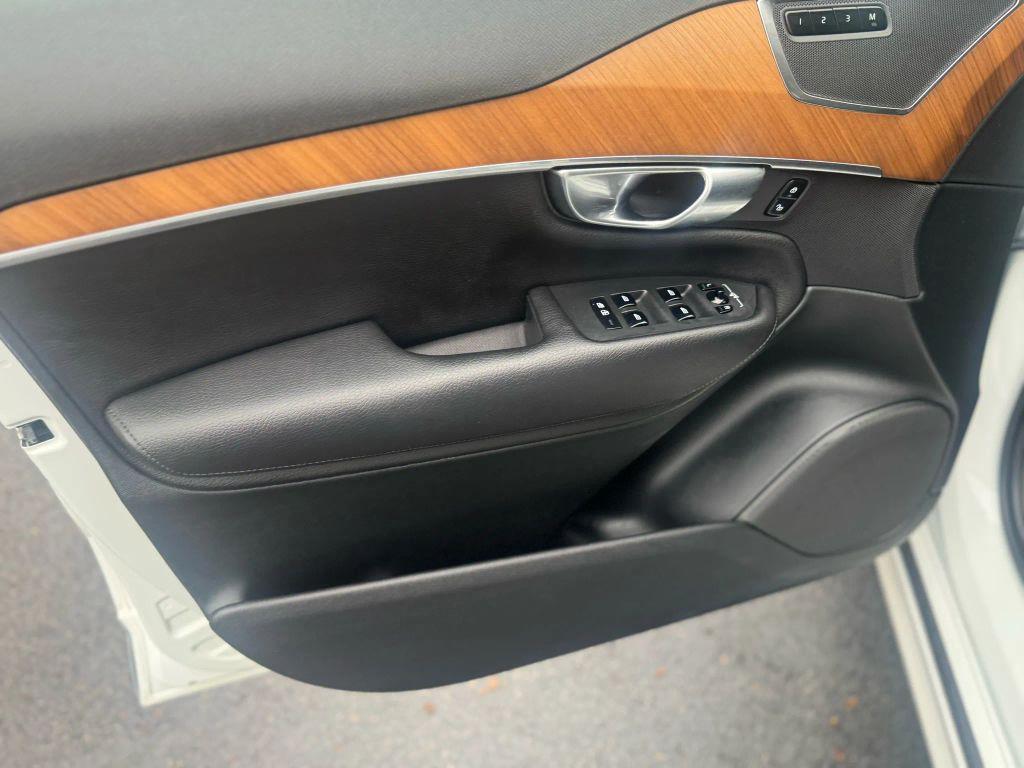 used 2022 Volvo XC90 car, priced at $33,995