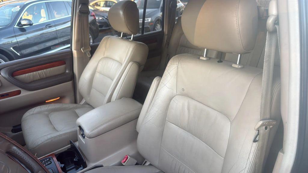 used 2000 Lexus LX 470 car, priced at $7,995