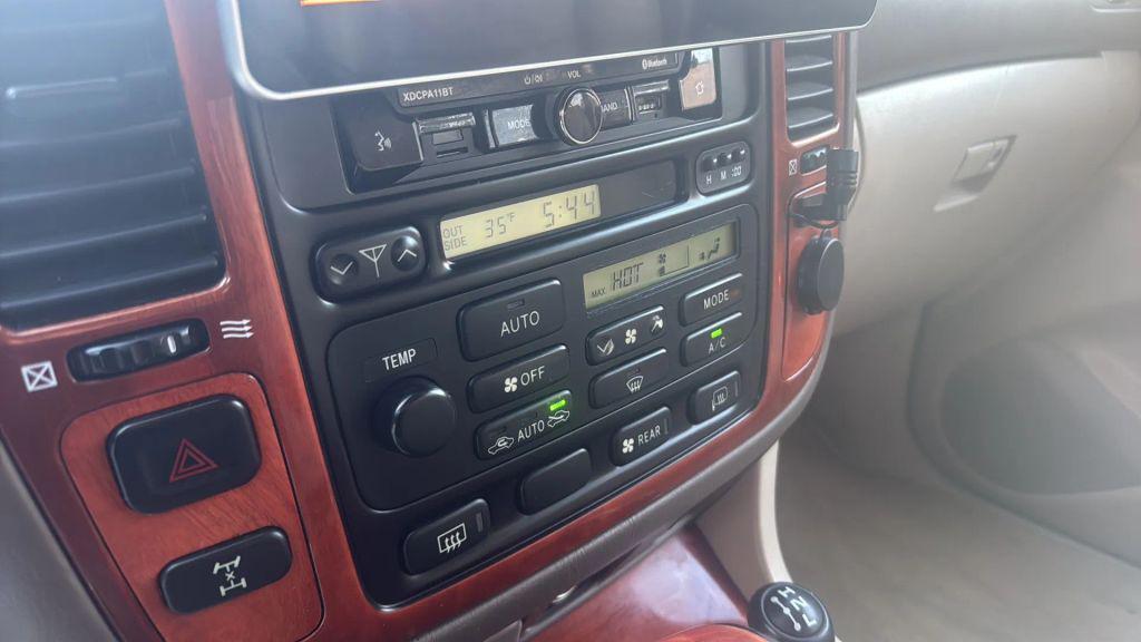 used 2000 Lexus LX 470 car, priced at $7,995