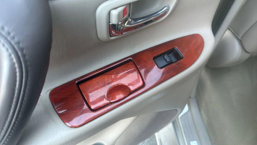 used 2000 Lexus LX 470 car, priced at $7,995