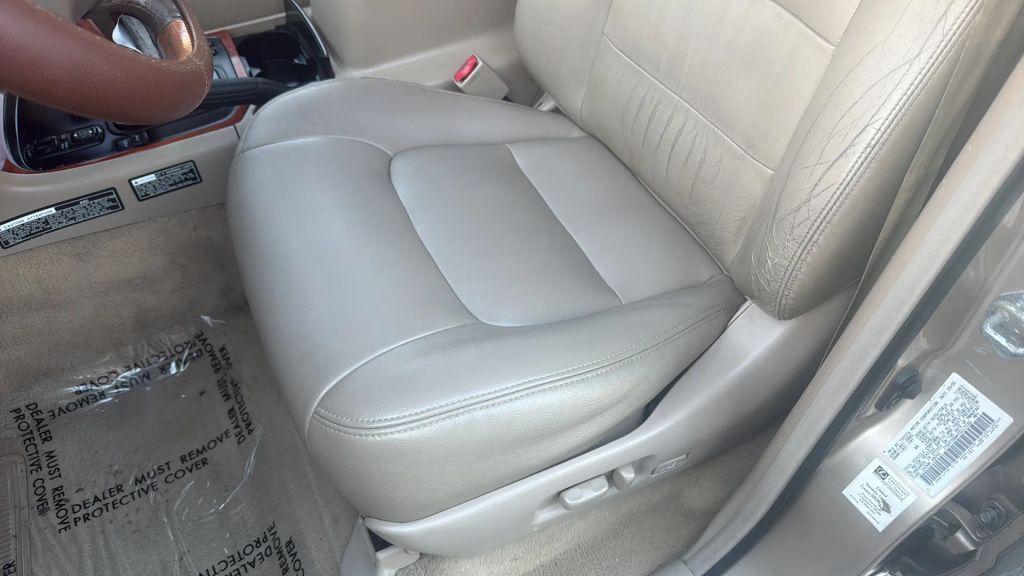 used 2000 Lexus LX 470 car, priced at $7,995