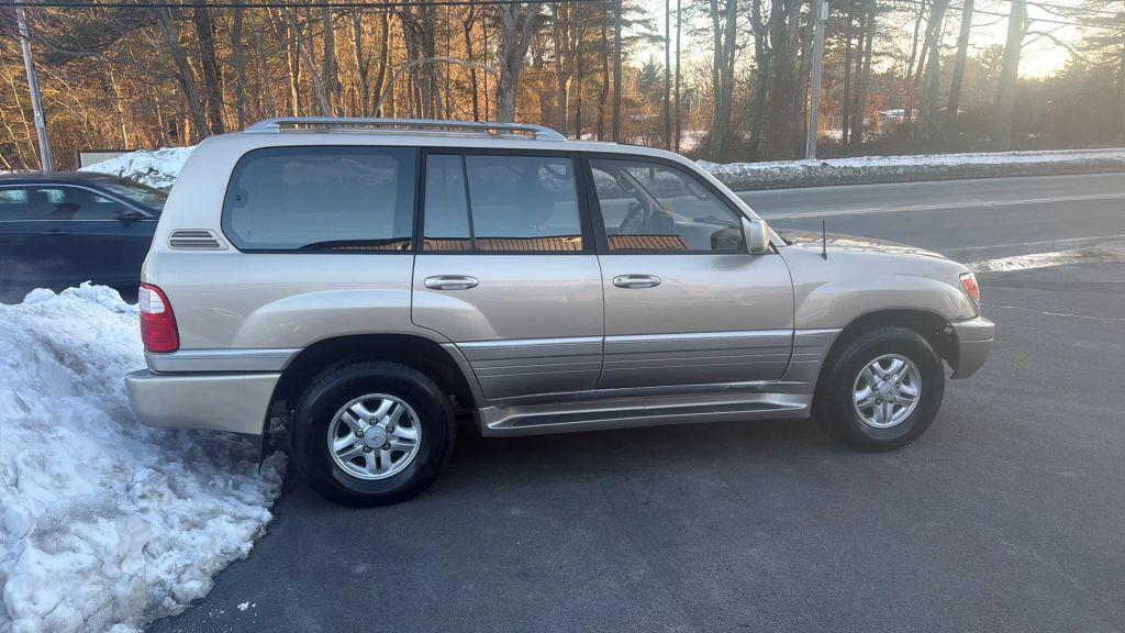 used 2000 Lexus LX 470 car, priced at $7,995