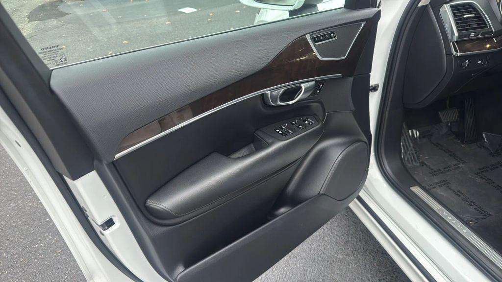 used 2019 Volvo XC90 car, priced at $23,995