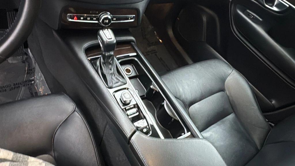 used 2019 Volvo XC90 car, priced at $23,995